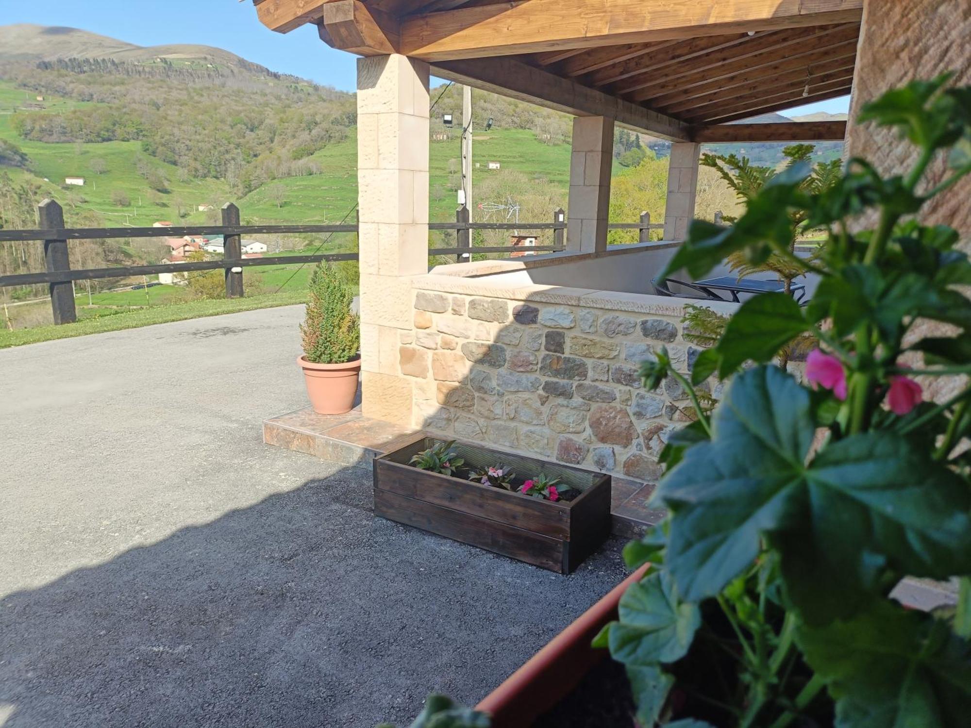 Casa Rural Los Riveros De Jeromo Selaya Exterior foto